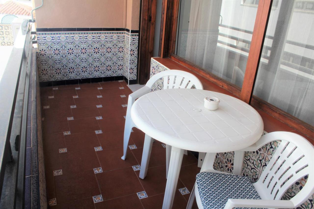Elizabeth Beach Apartment With Seaviews! Торемолинос Екстериор снимка