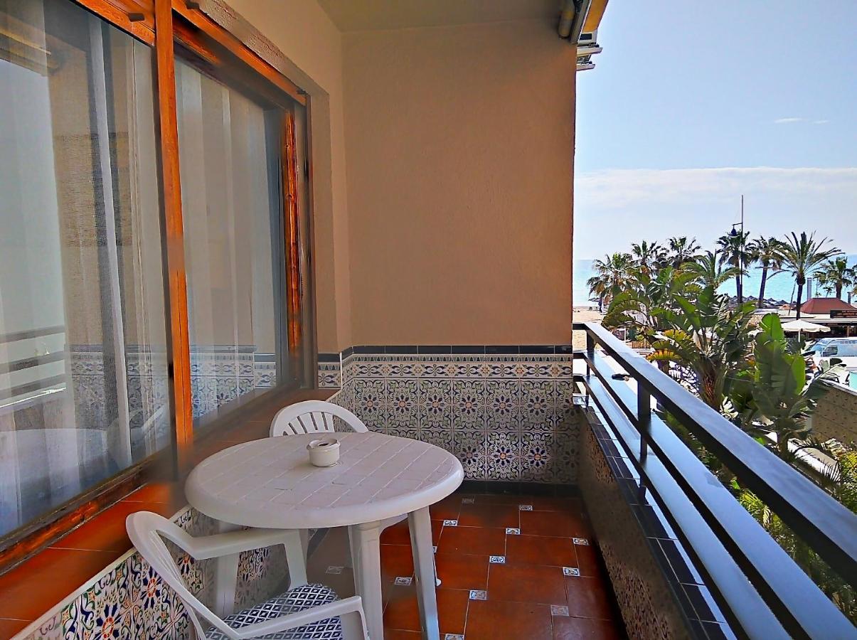Elizabeth Beach Apartment With Seaviews! Торемолинос Екстериор снимка