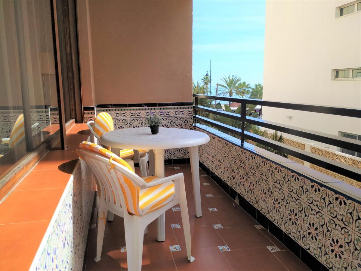 Elizabeth Beach Apartment With Seaviews! Торемолинос Екстериор снимка